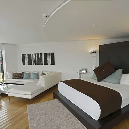 Le Parc Hotel, Beyond Stars-2