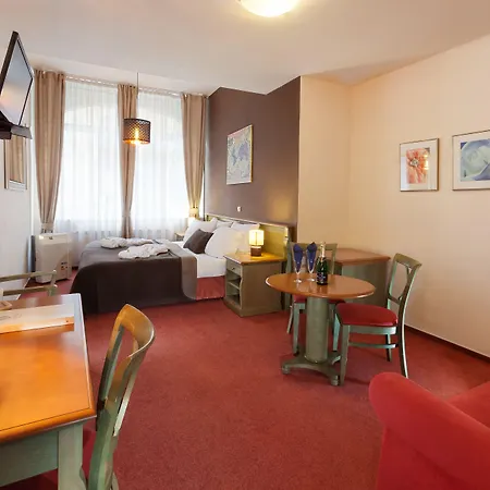 Augustus Et Otto Hotel-3