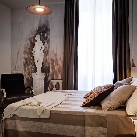 Intown Luxury House-2