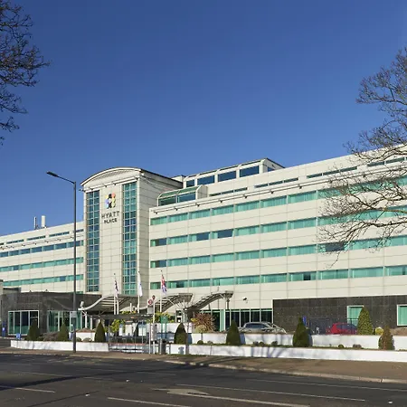Hyatt Place London Heathrow Airport-2