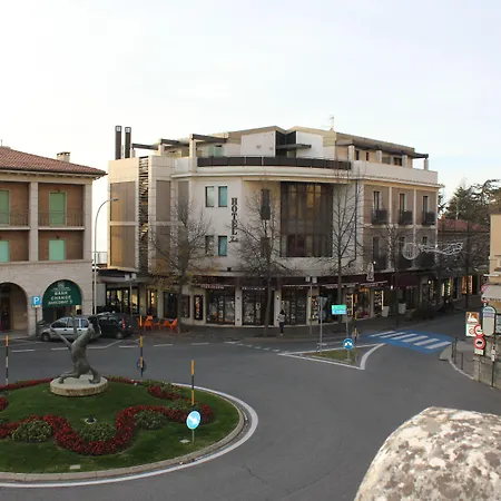Hotel Joli-2