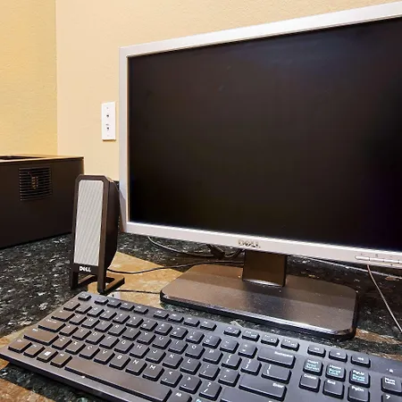 Best Western Lockhart Hotel & Suites-2