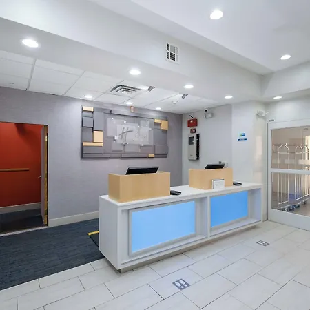 Holiday Inn Express Hotel & Suites Carlsbad By Ihg-2