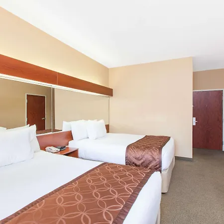 Microtel Inn By Wyndham Rogers-2
