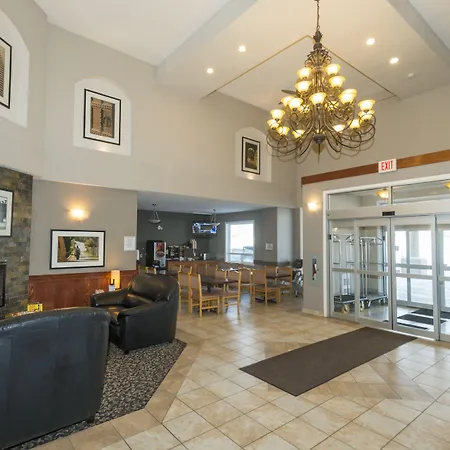 Lakeview Inns & Suites - Fort Nelson-3