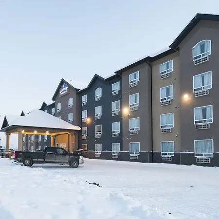 Lakeview Inns & Suites - Fort Nelson-3
