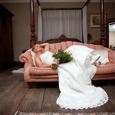 Old Downton Lodge-3