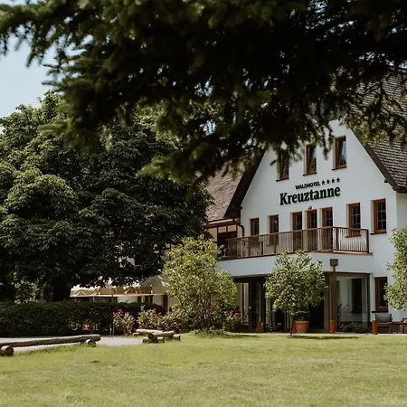 Waldhotel Kreuztanne-2