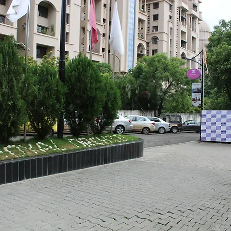 Royal Orchid Golden Suites Pune-2