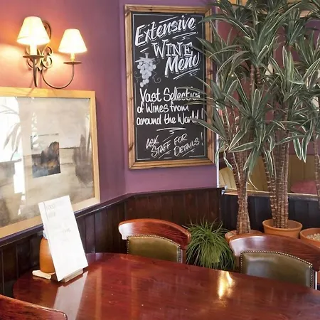 Kings Arms Hotel By Greene King Inns-2