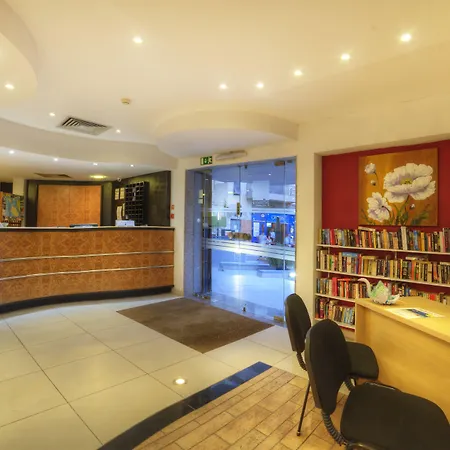Primera Hotel-2