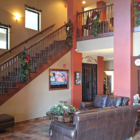 Best Western Plus Country Inn & Suites-3