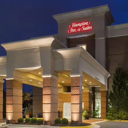 Hampton Inn & Suites Herndon-Reston-2