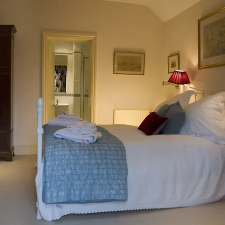 Rookwood Farmhouse B&B-3