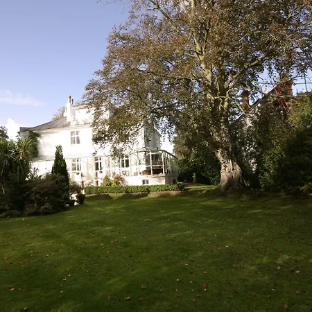 Fines Bayliwick Hotel-2