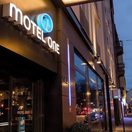 Motel One Frankfurt-East Side-3