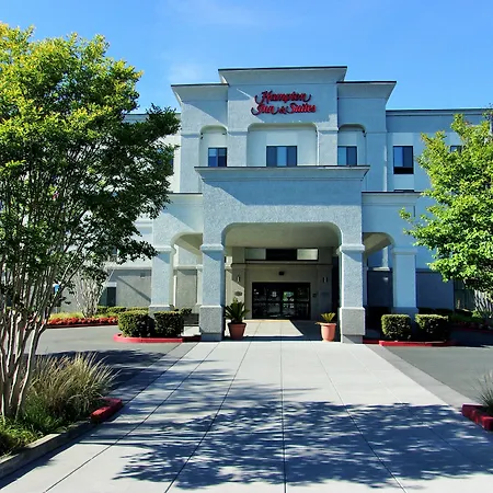 Hampton Inn & Suites Rohnert Park - Sonoma County-3
