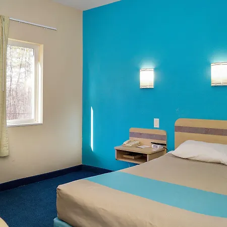 Motel 6-Peterborough, On-3