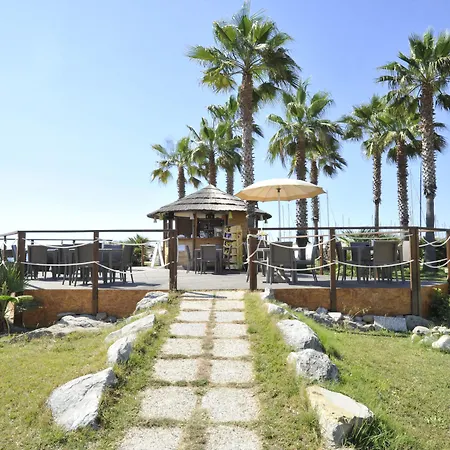 Aregai Marina Hotel & Residence-2