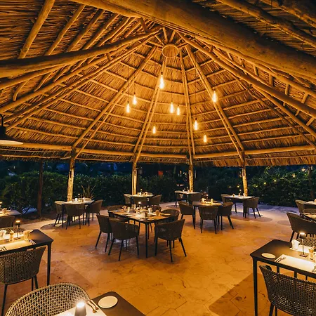 Matachica Resort & Spa - Adults Only-3