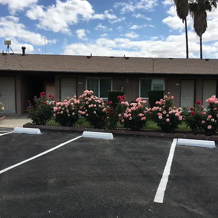 Maple Inn And Suites Los Banos-2