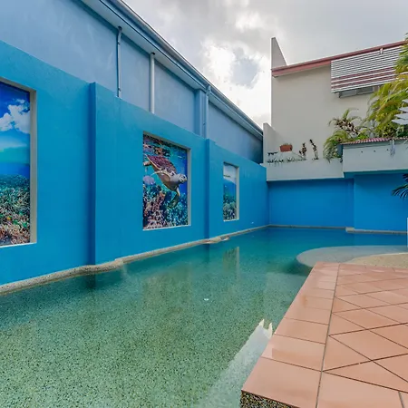 Macrossan House Boutique Holiday Apartments-3