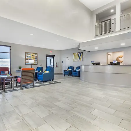 Comfort Suites Nacogdoches-3