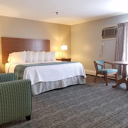 Hampton Village Inn-3