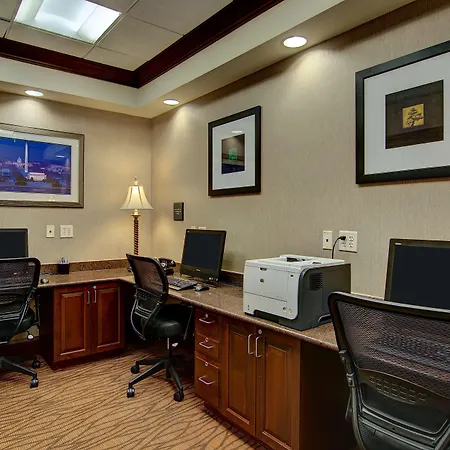 Hampton Inn & Suites Washington-Dulles International Airport-3