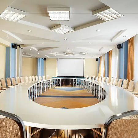Victoria Hotel & Business Centre Minsk-3