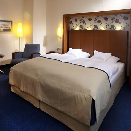 Boutique-Hotel Moseltor-3