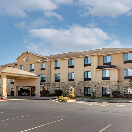 Comfort Inn & Suites Russellville I-40-3
