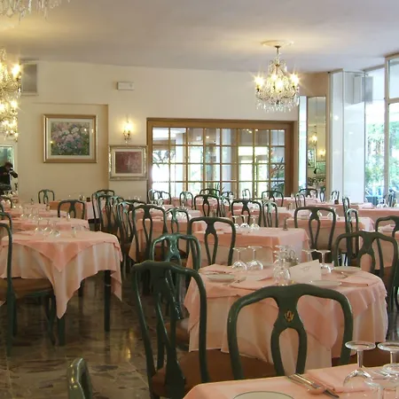 Hotel Royal-3