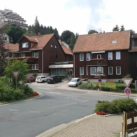 Hotel Pension am Kurmittelhaus-3