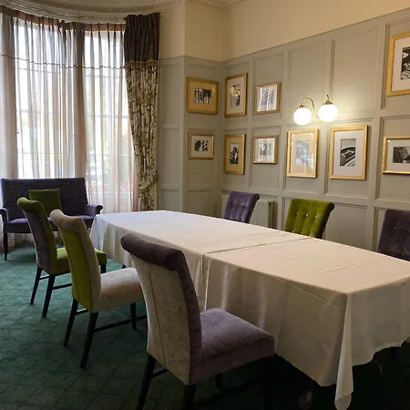 Alton House Hotel-3
