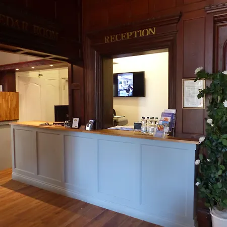 Farnham House Hotel-3