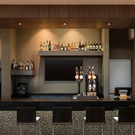 Hampton By Hilton Bogota Airport-3