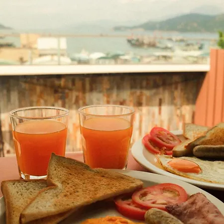 B&B Lychee Sunset-3