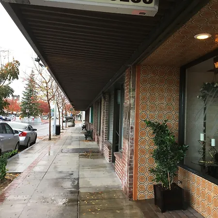Hotel Burgess-2