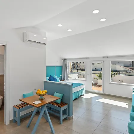 Boutique Suites 186-3