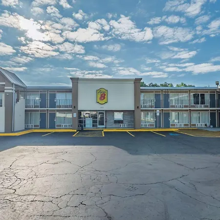 Super 8 By Wyndham Morganton-3