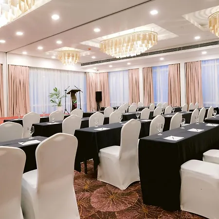 Goldberry Suites And Hotel Cebu-2