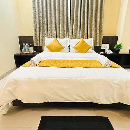 Hotel Sai Gurusthan-2