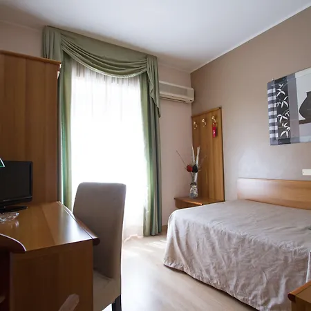 Hotel Adriano-3