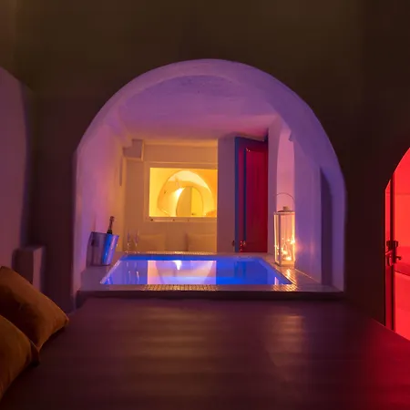 Abyssanto Suites And Spa-2