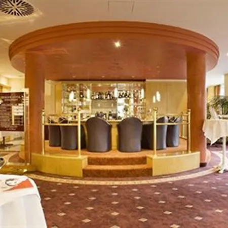 Erikson Hotel-3