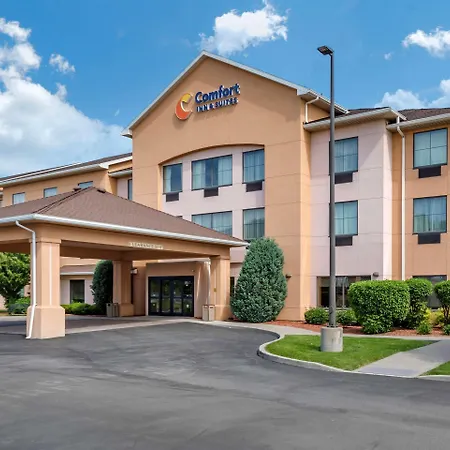 Comfort Inn & Suites Farmington - Victor-3