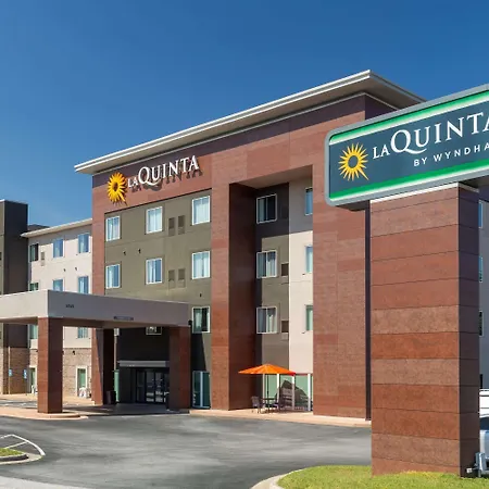 La Quinta Inn & Suites By Wyndham Augusta Fort Eisenhower-2