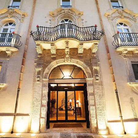 Algila Ortigia Charme Hotel-3