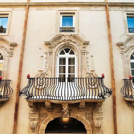 Algila Ortigia Charme Hotel-2